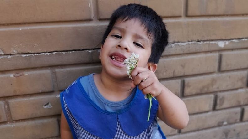 Felipe tiene 3 años y padece Duchenne una enfermedad degenerativa.
