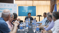 Martín Marinucci encabezó el encuentro con empresarios del transporte.