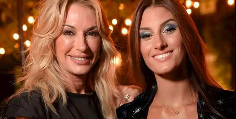 Yanina remplazará a Lola Latorre en el React de Masterchef.
