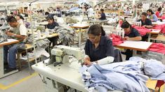 La actividad textil se encuentra un 19% por debajo del año pasado. La actividad textil se encuentra un 19% por debajo del año pasado.