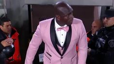 la pantera rosa castillo: el increible look del entrenador de barcelona de ecuador en el monumental la pantera rosa castillo: el increible look del entrenador de barcelona de ecuador en el monumental