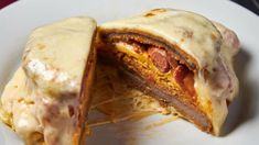 El alfajor de milanesa es viral en redes. El alfajor de milanesa es viral en redes.