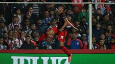 Romero, autor del primer tanto del Millonario. Romero, autor del primer tanto del Millonario.