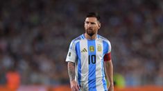 Messi superó una lesión en su tobillo derecho. Messi superó una lesión en su tobillo derecho.
