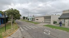 La caravana de autos fue en la calle 10 bis y 511 en La Plata. La caravana de autos fue en la calle 10 bis y 511 en La Plata.