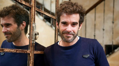 Impensado: Nicolás Cabré se sacó fotos riéndose con sus fans en un supermercado Impensado: Nicolás Cabré se sacó fotos riéndose con sus fans en un supermercado