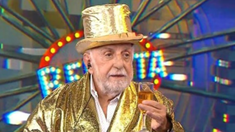 El periodista deportivo se alegró por tener a la diosa fortuna de su lado. El periodista deportivo se alegró por tener a la diosa fortuna de su lado.