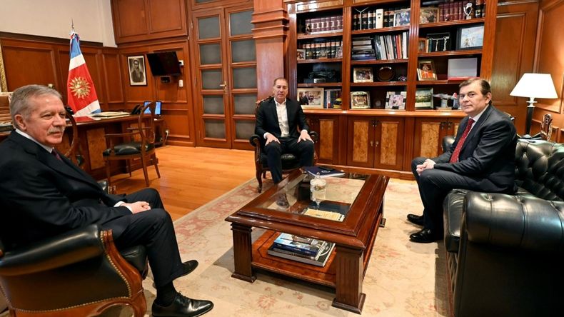 Además de Zamora y Santilli, del encuentro también formó parte el gobernador electo Elías Suárez. 