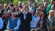 Sergio Massa convocó a los militantes de Unión por la Patria a hacer campaña casa por casa. Sergio Massa convocó a los militantes de Unión por la Patria a hacer campaña casa por casa.