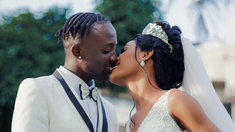 Mohamed Buya Turay se sacó las fotos del casamiento antes de la ceremonia, a la que fue su hermano en su lugar, Mohamed Buya Turay se sacó las fotos del casamiento antes de la ceremonia, a la que fue su hermano en su lugar,