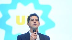 &nbsp;&nbsp;photoDe Pedro, principal orador en el acto en Morón.