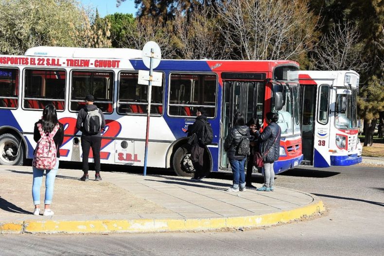 Según el gobernador Ignacio Torres, la continuidad del servicio de transporte público en Chubut 