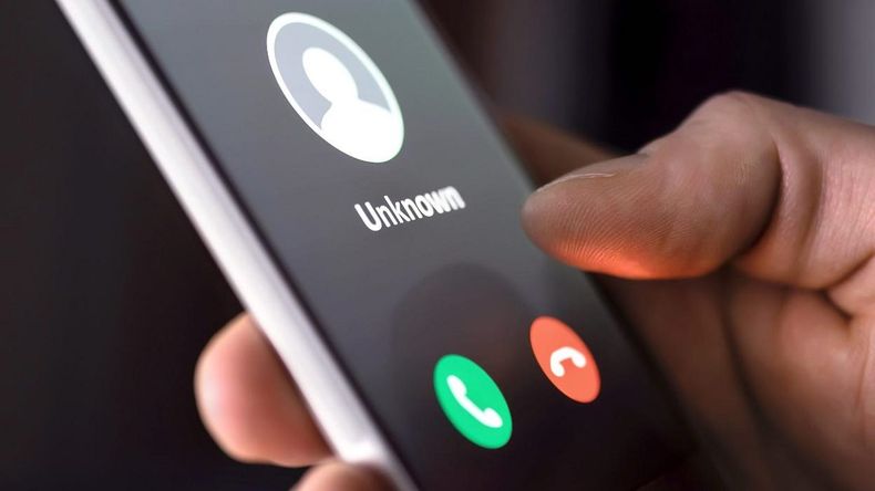 WhatsApp permite bloquear a un número desconocido.