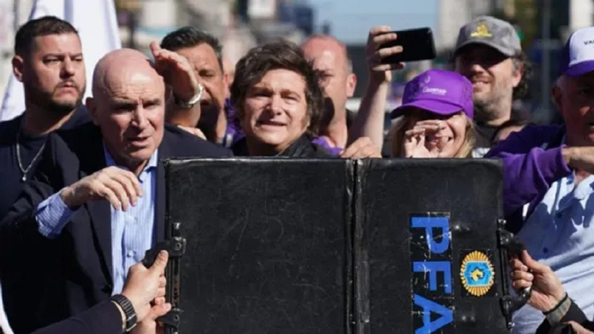 José Luis Espert confirmó cambios en la campaña de La Libertad Avanza tras el ataque a Javier Milei