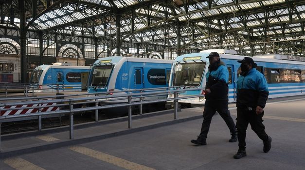 Paro de trenes: hasta qué hora rige la medida de fuerza