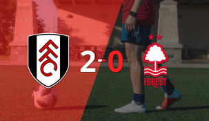con dos goles, fulham se impuso a nottingham forest en el estadio craven cottage