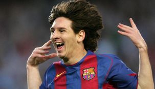 Messi en sus inicios como futbolista en el Barcelona de España. Messi en sus inicios como futbolista en el Barcelona de España.