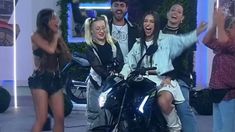 Gabriela había ganado la moto pero hizo trampa y Gran Hermano la sancionó. Gabriela había ganado la moto pero hizo trampa y Gran Hermano la sancionó.