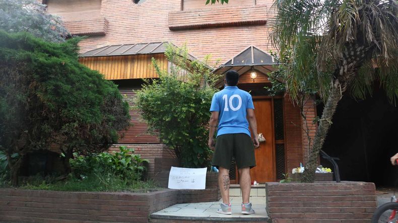 Vendieron la casa de los padres de Maradona en Villa Devoto y se construirá un hotel sobre el exjugador.