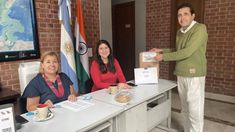 Gran cantidad de argentinos votan en el exterior.