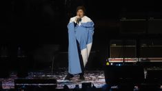 Milei terminó embanderado en el Movistar. Milei terminó embanderado en el Movistar.