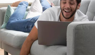 Es un largometraje que pone en evidencia una idea&nbsp;que en algún instante de la vida pasa por la cabeza&nbsp;de las personas:&nbsp; ¿Y si alguien está dirigiendo nuestros&nbsp;comportamientos y los exhibe a través de una cámara oculta&nbsp;en televisión?&nbsp;
