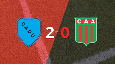agropecuario argentino cayo 2-0 en su visita a def. unidos