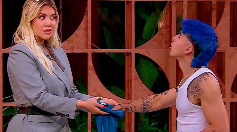 Wanda Nara incomodó a Luck Ra.