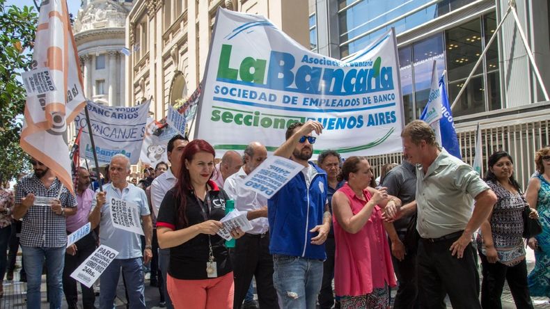 Bancarios ratificaron el paro de 24 horas para este jueves 23 en todo el país