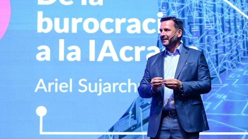 Con un original spot, Ariel Sujarchuk lanzó su campaña en Escobar para las elecciones en la provincia de Buenos Aires