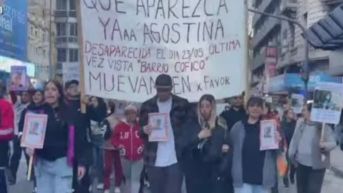 La mamá de Agostina Vega se descompensó en la marcha: 