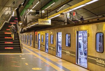 El subte de Buenos Aires empezará a ser operado por Emova a partir de este miércoles.