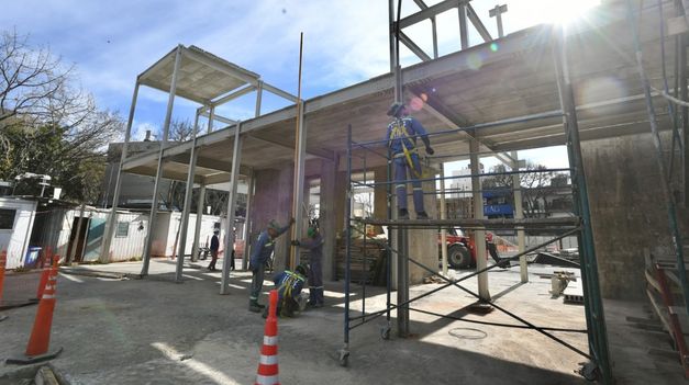 El edificio se encuentra en un punto estratégico de Olivos.