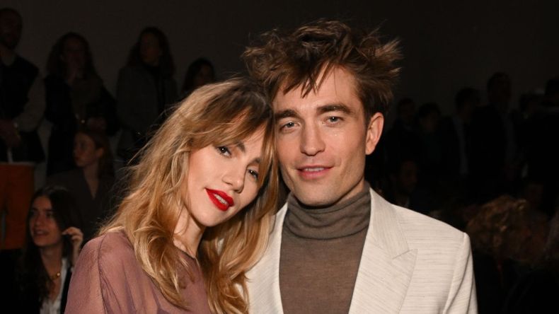 Suki Waterhouse y Robert Pattinson están en pareja desde mediados de 2018.