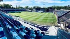 La cancha de Gimnasia fue inspeccionada por la Policía bonaerense. La cancha de Gimnasia fue inspeccionada por la Policía bonaerense.