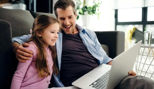 ANSES entrega la AUH con refuerzos. ANSES entrega la AUH con refuerzos.