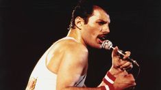 A 30 años de la muerte de Freddie Mercury: el día que se calló la música A 30 años de la muerte de Freddie Mercury: el día que se calló la música