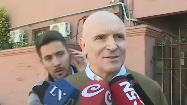 Tras el escándalo, José Luis Espert fue a votar pero evitó dar declaraciones