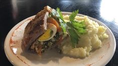 El bodegón abrió en 1983 para alimentar a trabajadores del barrio. El bodegón abrió en 1983 para alimentar a trabajadores del barrio.