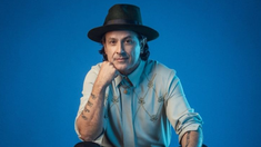 El músico rosarino estuvo casado con Candelaria Tinelli. El músico rosarino estuvo casado con Candelaria Tinelli.