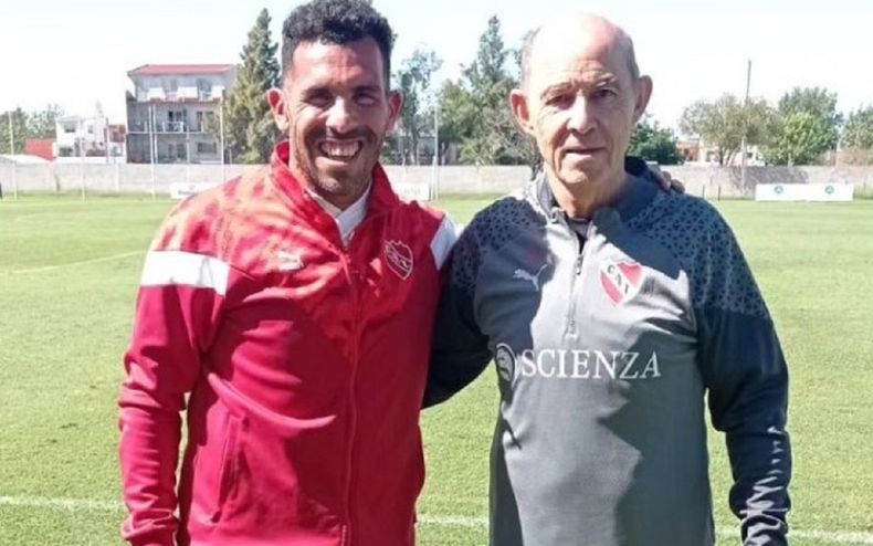 Carlos Tevez y Ricardo Bochini.