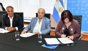 Armando Cavalieri junto a Kelly Olmos.