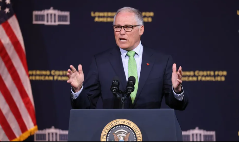 Jay Inslee firmó el proyecto de ley del Senado que eliminó la pena capital.