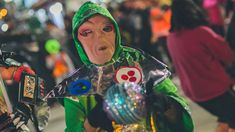 Los disfraces, uno de los atractivos del Desfile Alienígena. Los disfraces, uno de los atractivos del Desfile Alienígena.