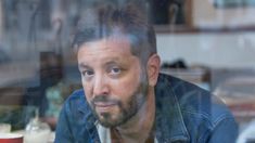 Ronén se presentará en el CAFF para tocar las canciones de su nuevo álbum. Ronén se presentará en el CAFF para tocar las canciones de su nuevo álbum.