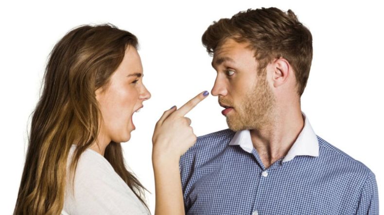 La pelea entre los periodistas dejó a todos sorprendidos en redes sociales.