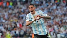 Una imagen que se hizo habitual: el festejo de Fideo en una final.