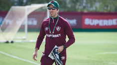 El DT deberá someterse a una larga recuperación. El DT deberá someterse a una larga recuperación.