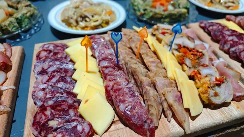 Esta abundante picada se sirve en el Almacén 