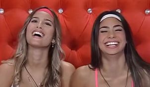 Julieta y Daniela fueron juntas al confesionario. Julieta y Daniela fueron juntas al confesionario.